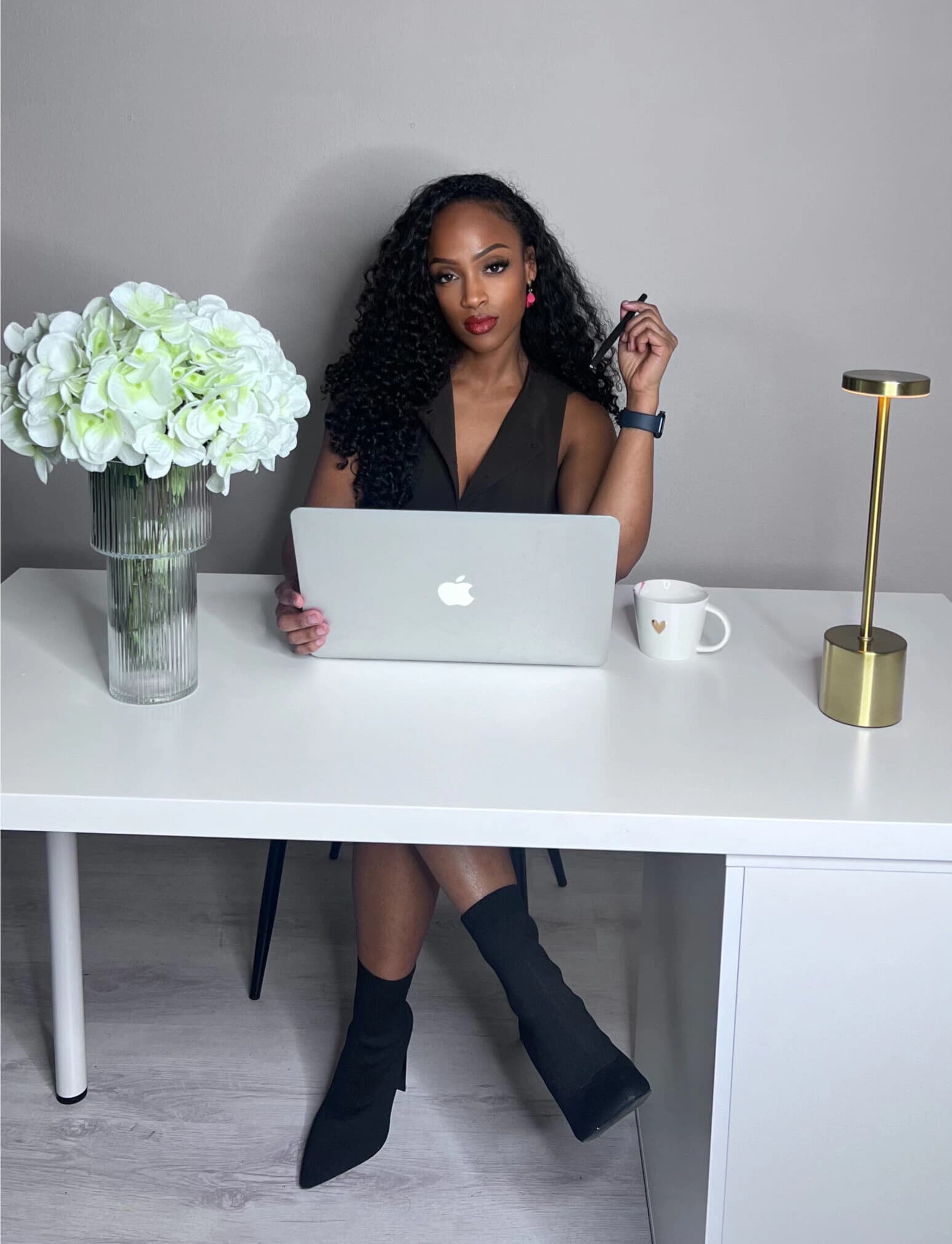 Cherrelle, founder van To Che Beauty